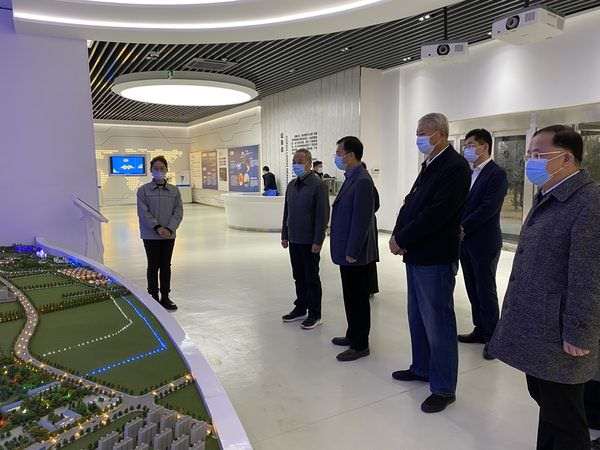 德信游戏平台集团党委书记、董事长赵晓晨到中核北方核燃料元件有限公司访问交流