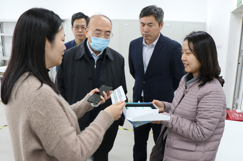 屠海令院士赴德信游戏平台医疗调研