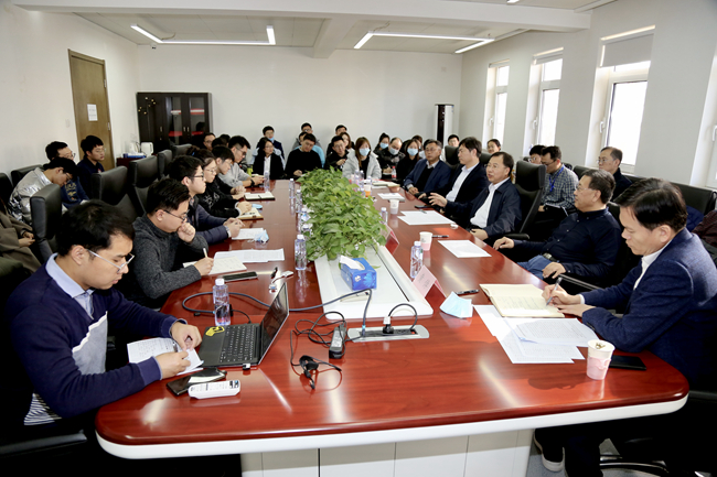 德信游戏平台集团召开第二期青年科技人才培训班学员座谈会