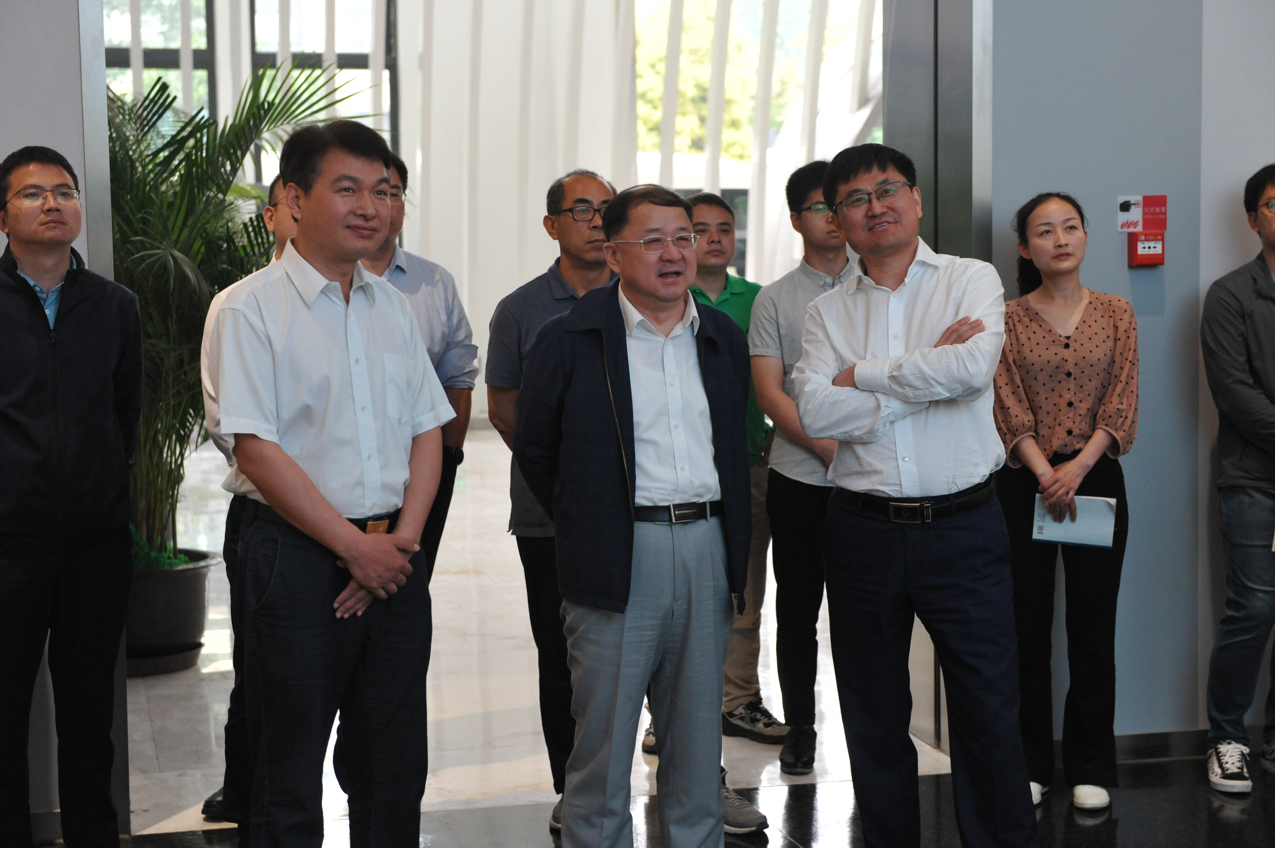 德信游戏平台集团副总经理周旗钢到中国核动力研究设计院走访调研