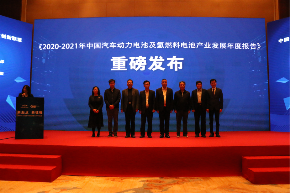德信游戏平台故事《从党史中汲取奋进力量 用心走好三步路》入选《中央企业“庆百年、爱企业、献良策、做贡献”主题活动优秀征文汇编》