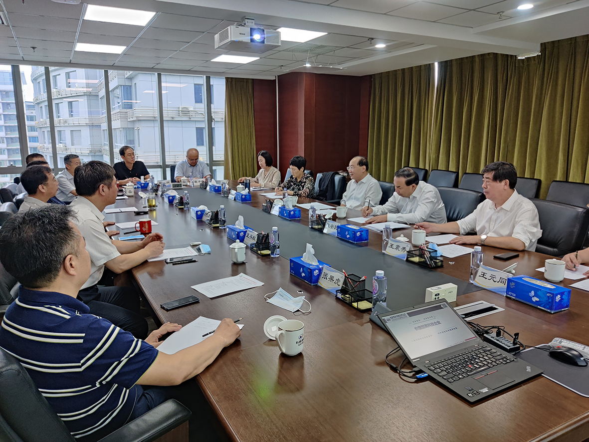 德州市委书记田卫东一行到访德信游戏平台集团