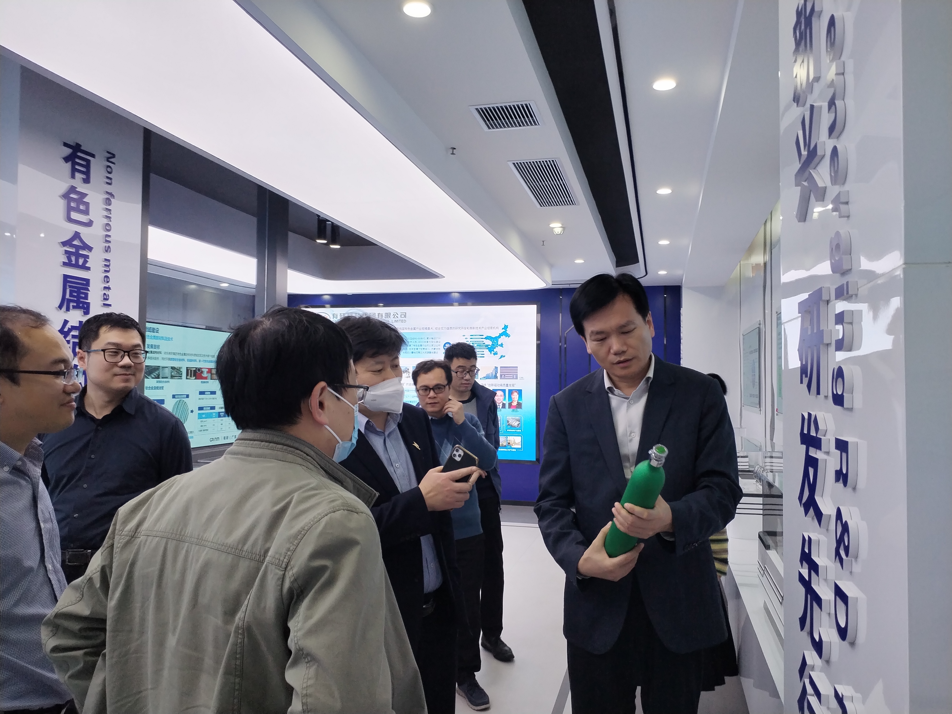 中国德信游戏平台副总经理黄倬一行到德信游戏平台广东院调研