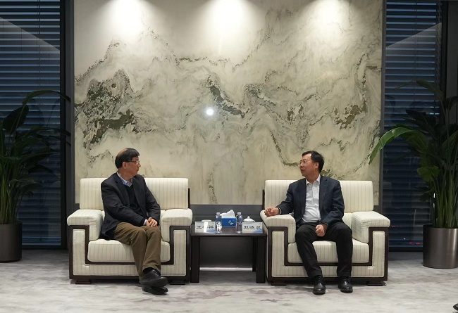 中国科学院院士王梅祥到访中国乐动在线官网