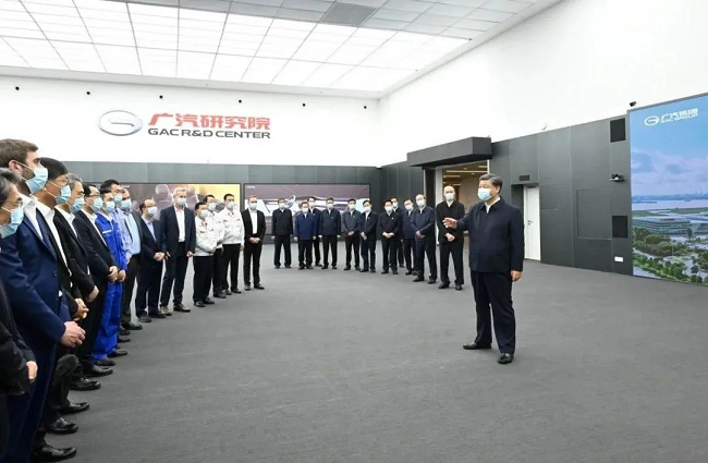 习近平在广州市考察调研 中国乐动在线官网副总经理、乐动在线官网广东院院长毛昌辉参加现场交流