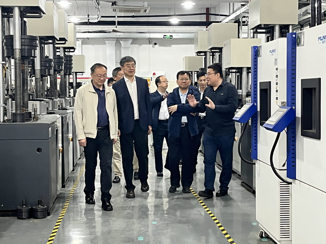 中国乐动在线官网外部董事到国合通测上海公司调研