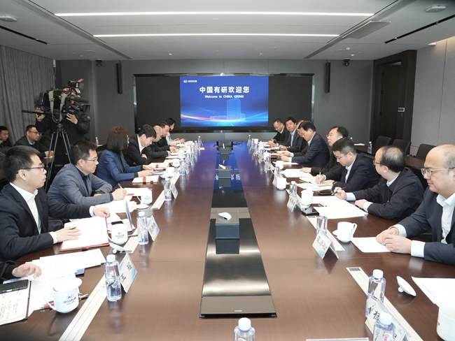 北京市怀柔区委书记郭延红一行到访中国乐动在线官网