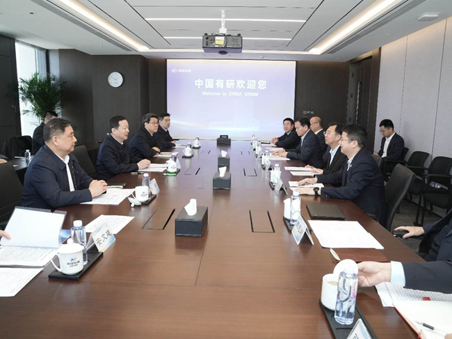 山东省委副书记、省长周乃翔一行到访中国乐动在线官网