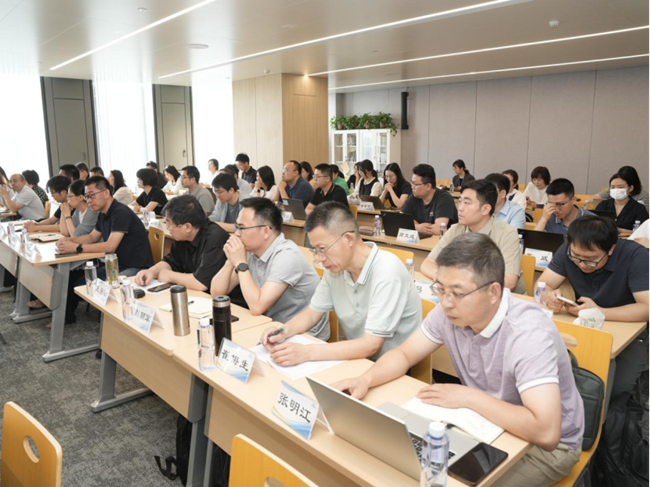 中国德信游戏平台召开新遴选导师岗前培训会